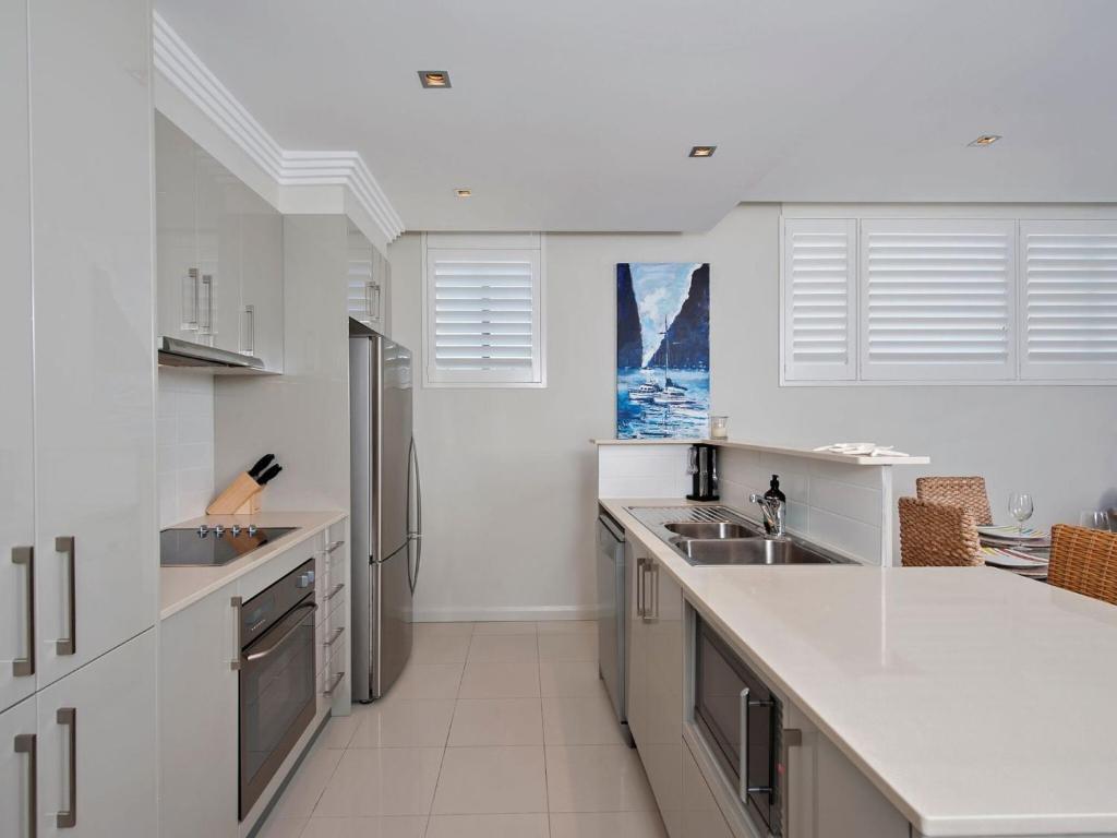 Aura Apartments Unit 12 59 Shoal Bay Road photo 1