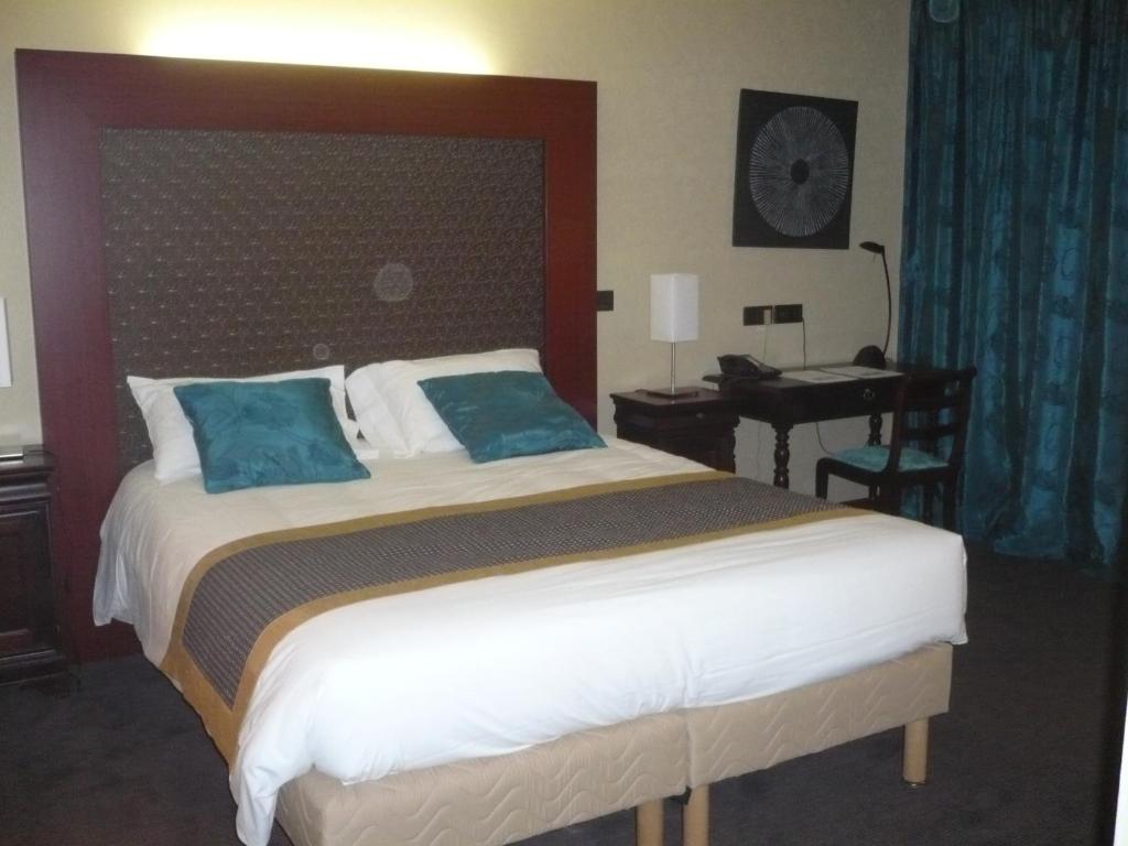 Hotel De France photo 2