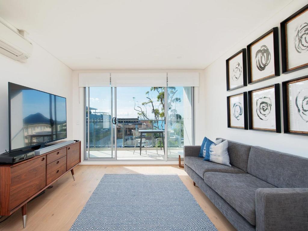 The Shoal Apartments, Unit 304/4-8 Bullecourt Street photo 3