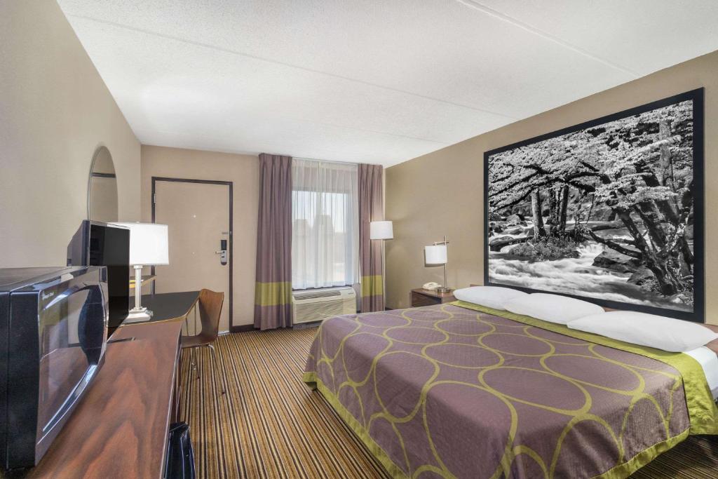 Super 8 by Wyndham Knoxville North/Powell photo 4
