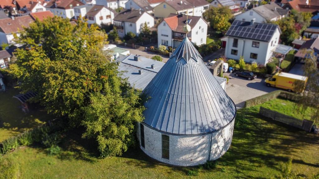 dreamcation - Ehemalige Kirche & Pfarrerwohnung, 3D-Tour, Terrasse, Garten, BBQ photo 1