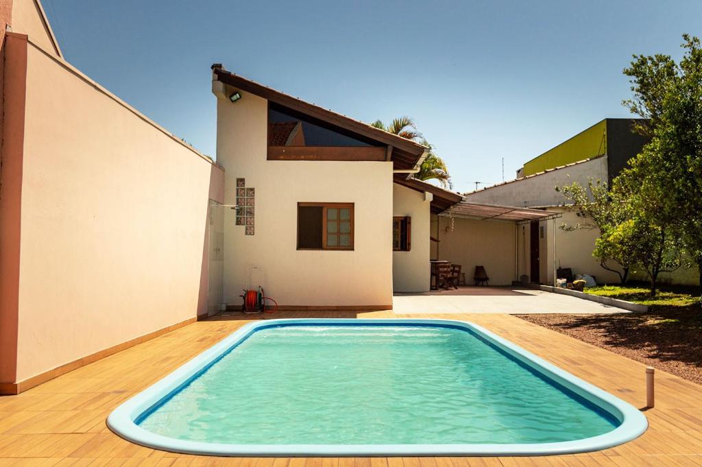 Chale c piscina e churrasqueira em Sao Leopoldo-RS photo 4