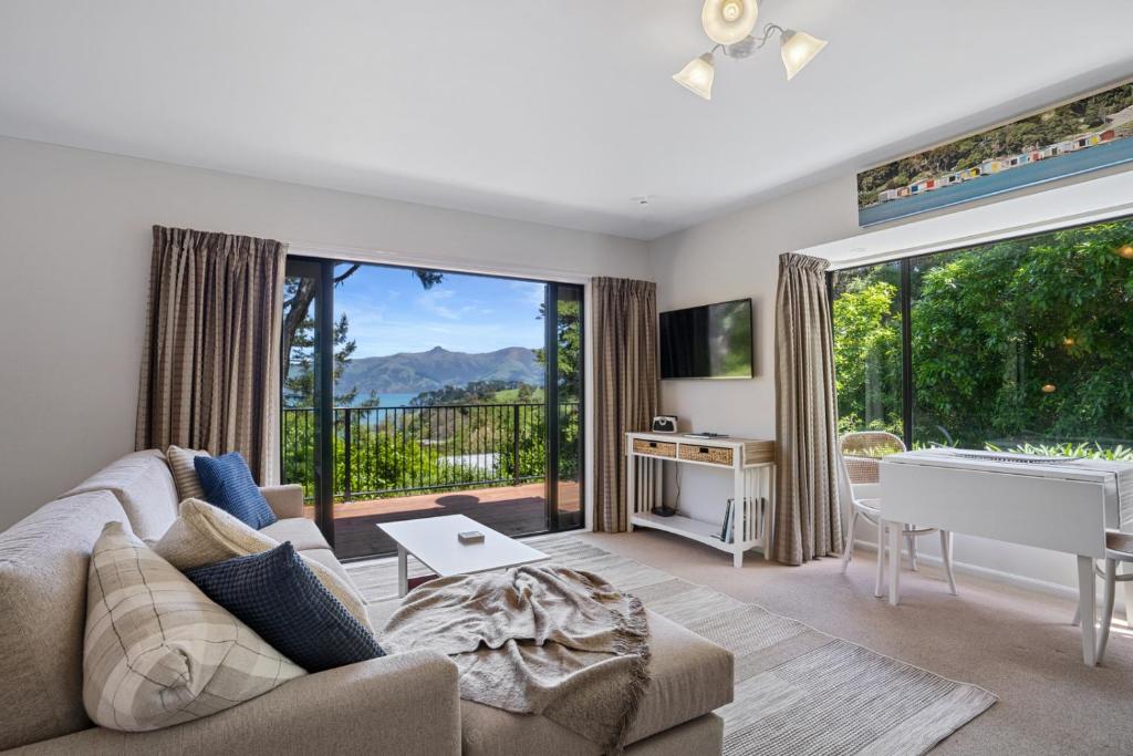 Woodside - Akaroa Holiday Cottage photo 1