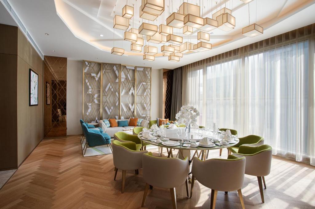 Holiday Inn & Suites Langfang New Chaoyang, an IHG Hotel photo 2