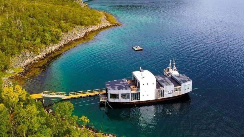Volda Floating Home