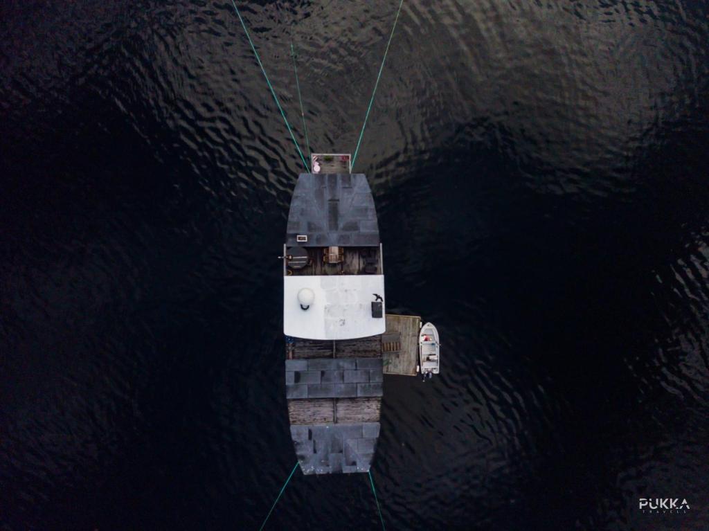 Volda Floating Home photo 2