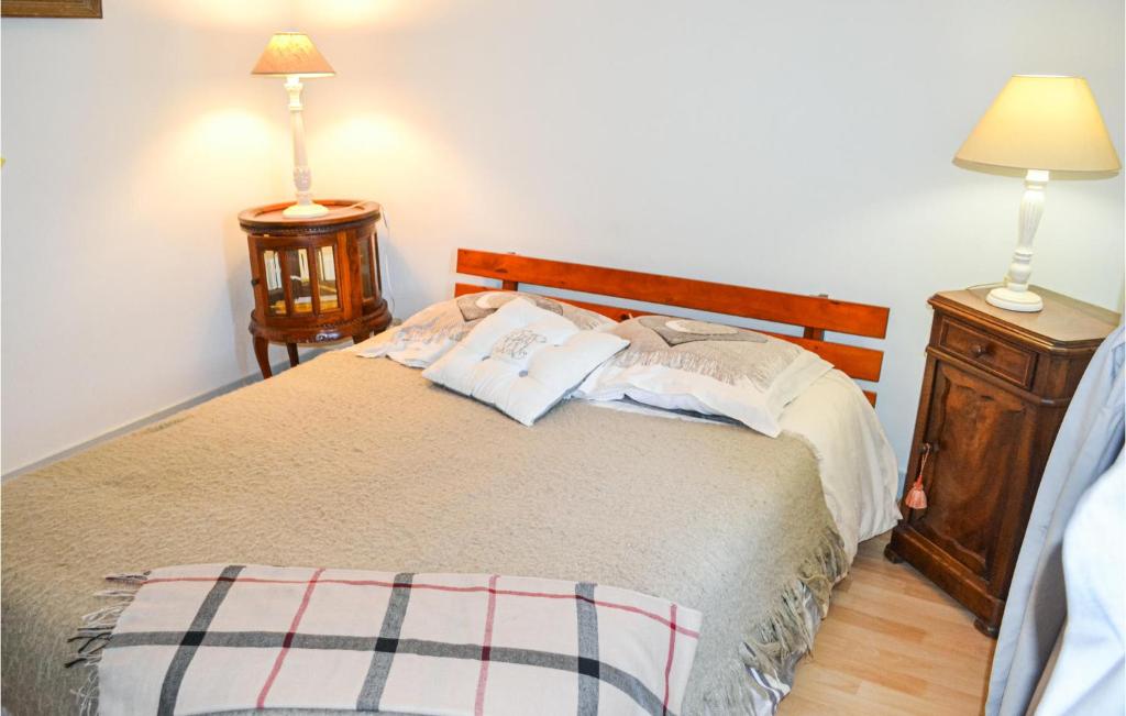 Awesome Home In Bergerac With 3 Bedrooms, Wifi And Outdoor Swimming Pool photo 2