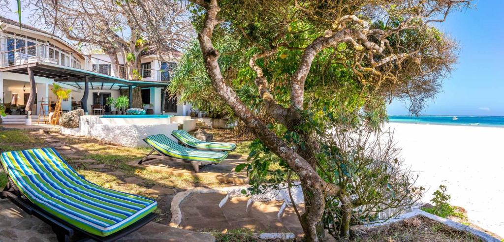 Tequila Sunrise Beach Villa-Diani Beach photo 1