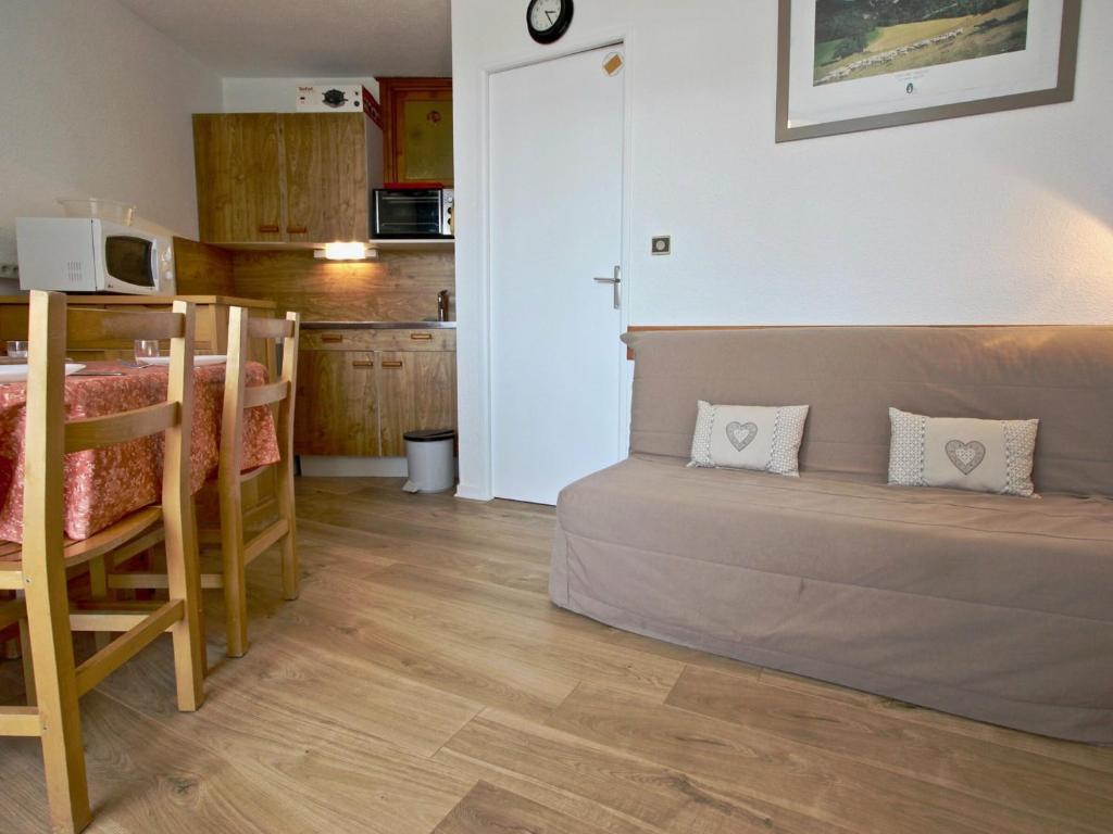 Appartement Chamrousse, 2 pièces, 6 personnes - FR-1-340-11 photo 3