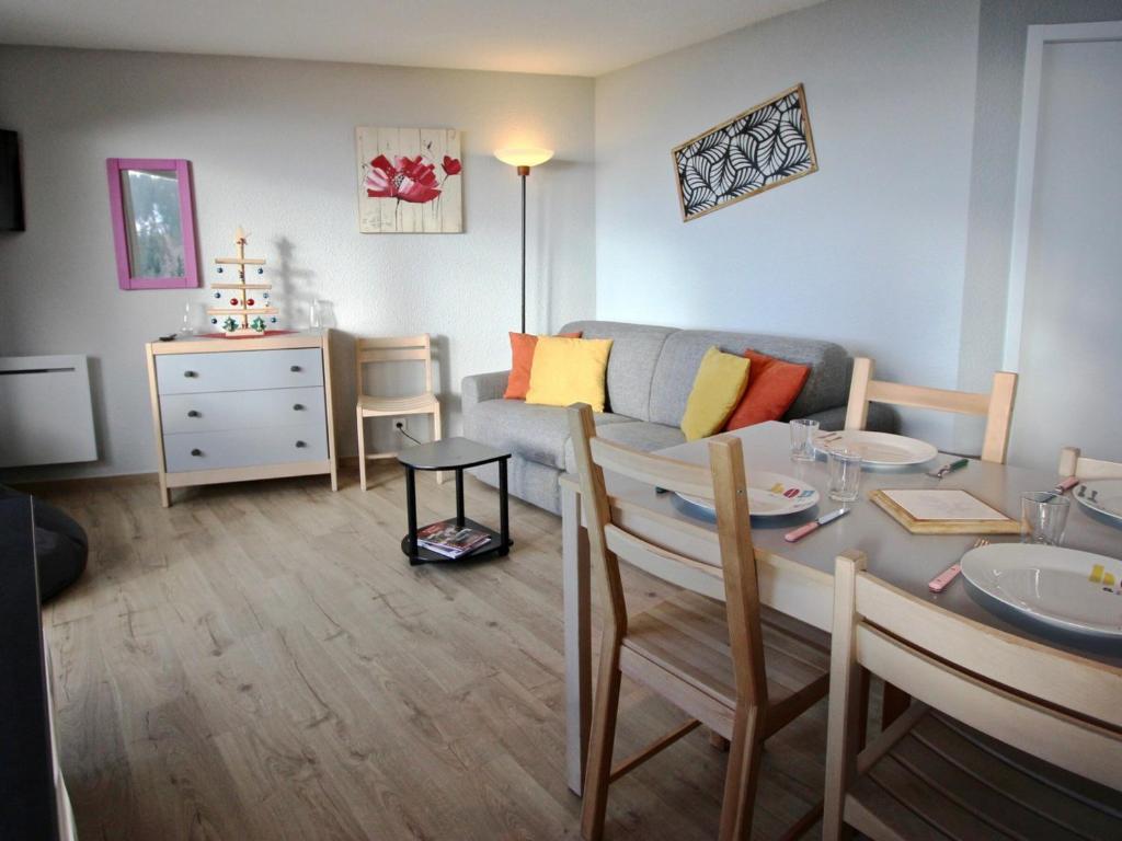 Appartement Chamrousse, 2 pièces, 6 personnes - FR-1-340-157 photo 3