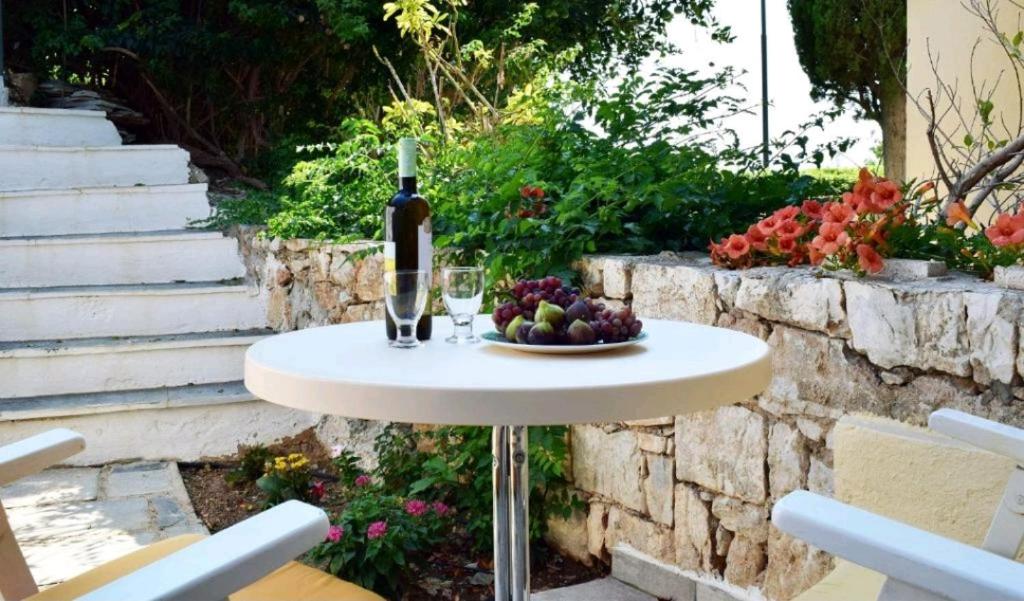 Studio Agia Marina Koropi photo 4