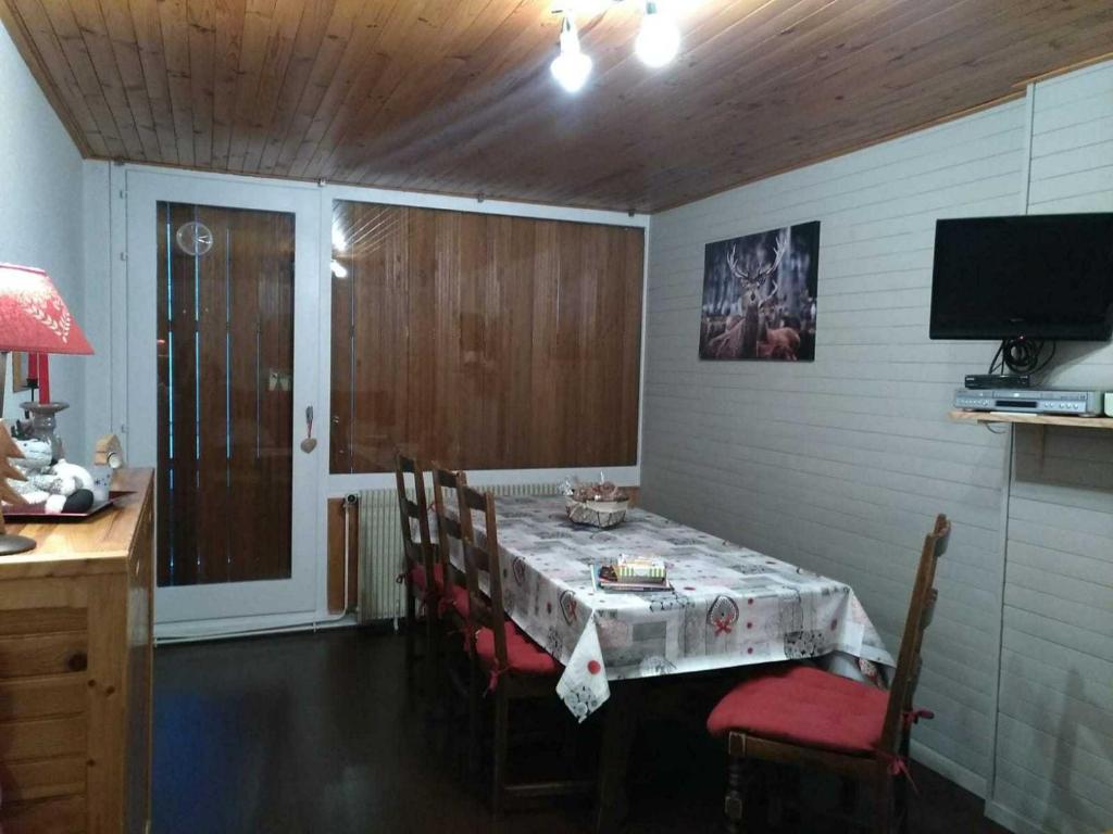 Appartement Chamrousse, 2 pièces, 6 personnes - FR-1-549-54 photo 4