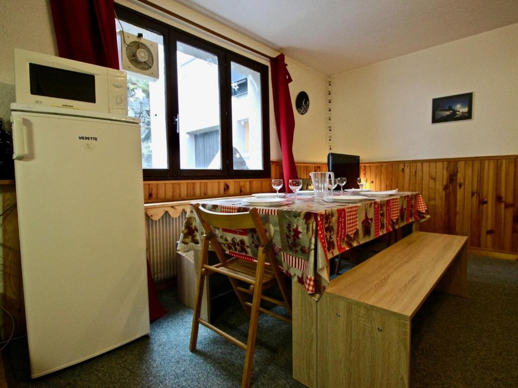 Appartement Chamrousse, 2 pièces, 6 personnes - FR-1-549-50 photo 4