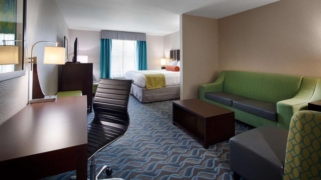 Best Western Plus Hardeeville Inn & Suites photo 4