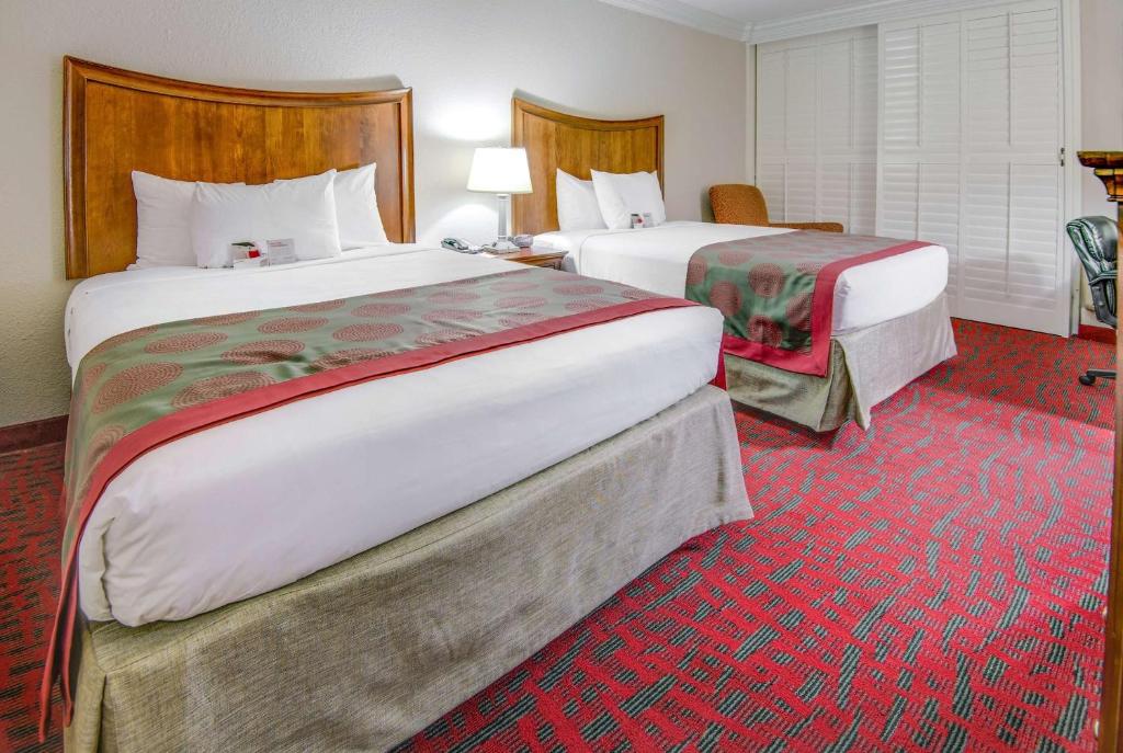 Ramada by Wyndham Metairie New Orleans Airport image