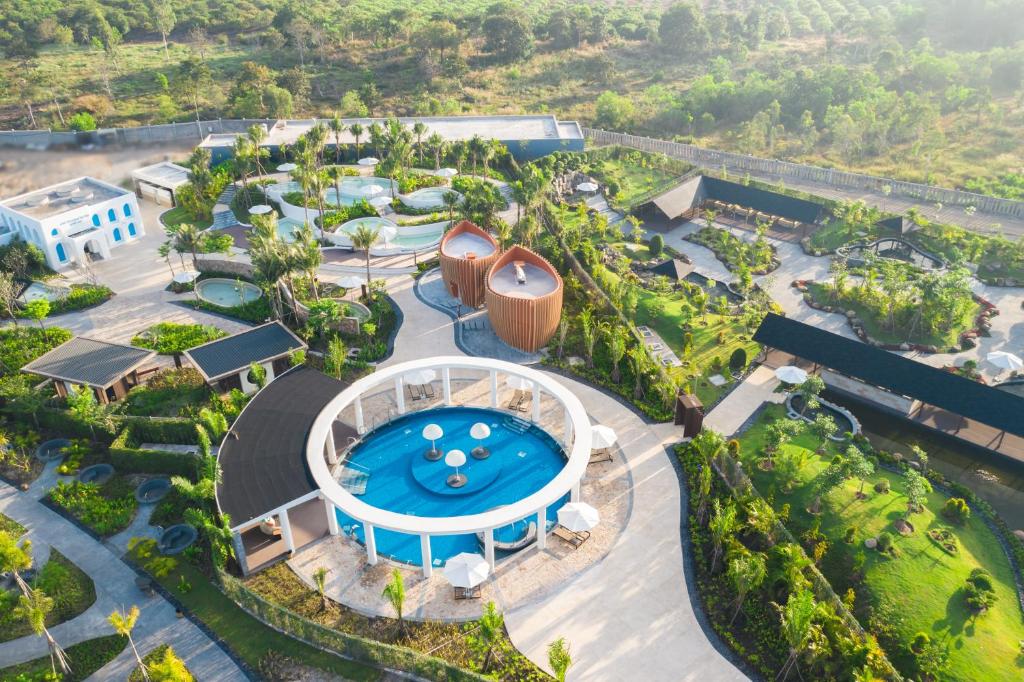 Minera Hot Springs Binh Chau photo 3