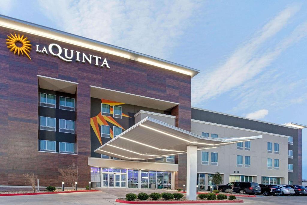 La Quinta by Wyndham Lubbock South photo 3