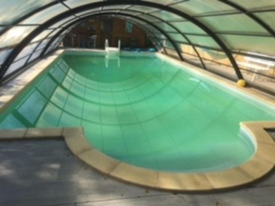 Bas de villa, 2 terrasses, piscine, SPA, sauna... photo 3