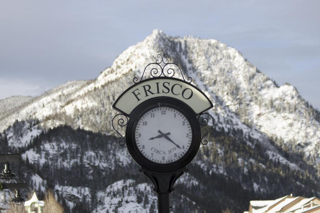 Quaint Mountain Condo photo 4
