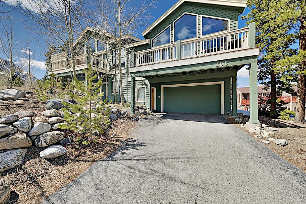 Teller Townhomes 106 photo 2