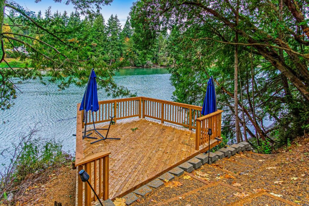 Rocky Point Retreat photo 1