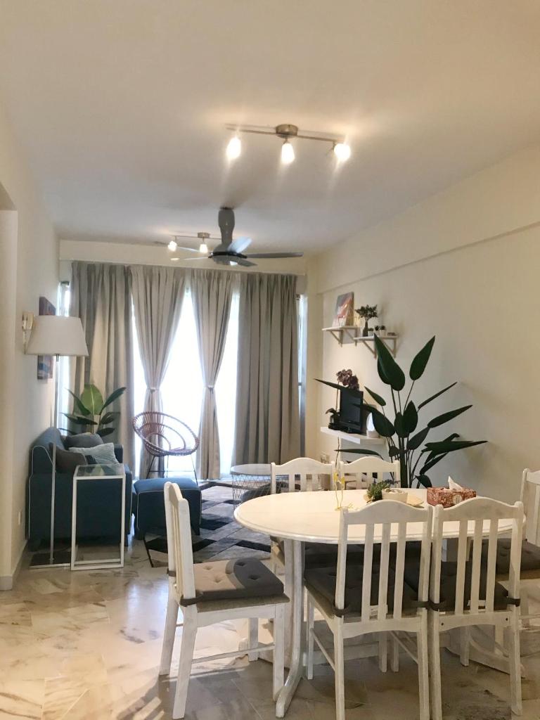 Port Dickson Glory Beach Resort Apartment 5pax 3BR photo 3