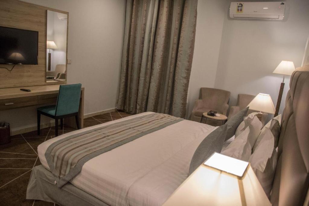 Fiori Hotels photo 4