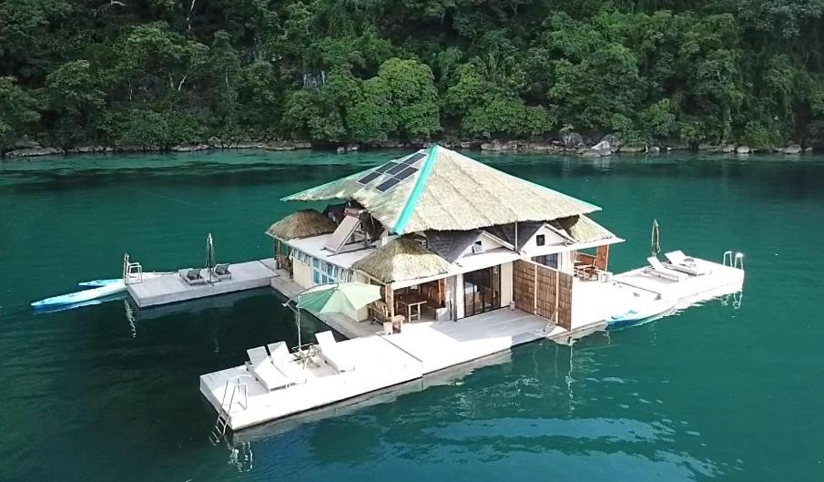 Сьюит (Люкс с кроватью размера «king-size» и видом на море), Paolyn Floating House Restaurant
