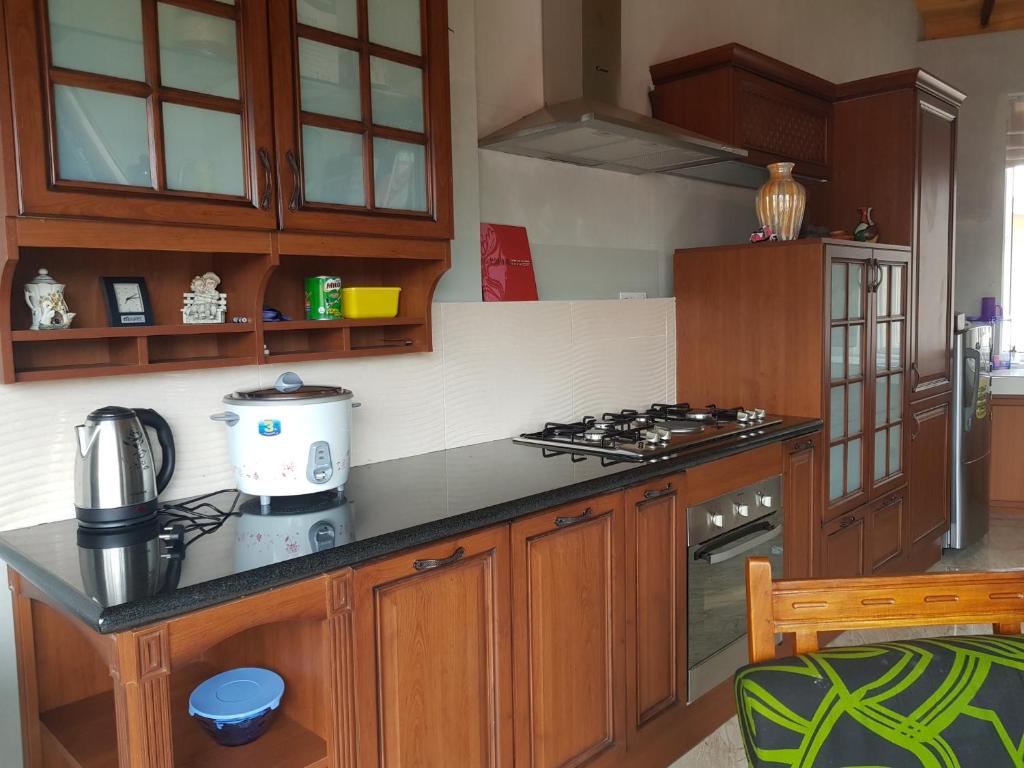 Private Apartment in Nugegoda, close to High-level road photo 4