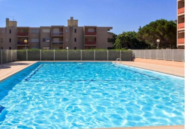 Appartement paisible avec vue panoramique mer et accès direct plage photo 3