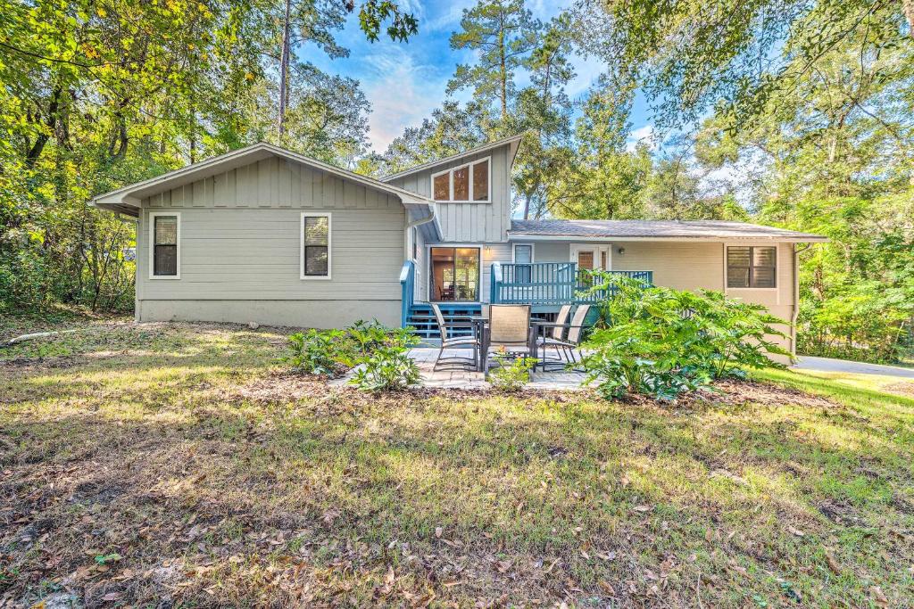 Remodeled Family Home with Patio - Walk to UF! photo 1