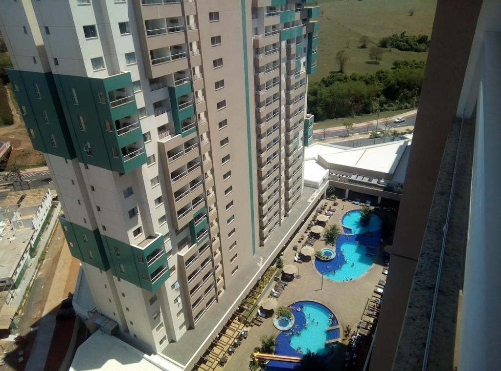 Olimpia Park Resort - Em frente à portaria do Thermas dos Laranjais photo 3