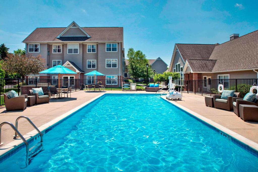 Sonesta ES Suites Allentown Bethlehem Airport photo 1