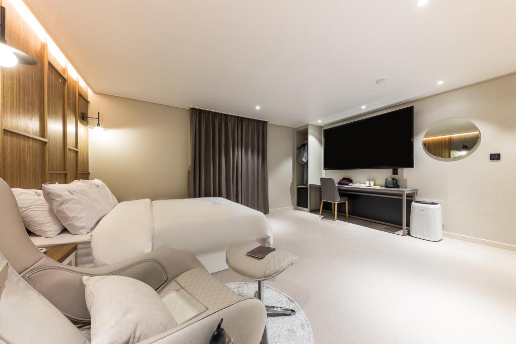 Hotel Lium photo 2