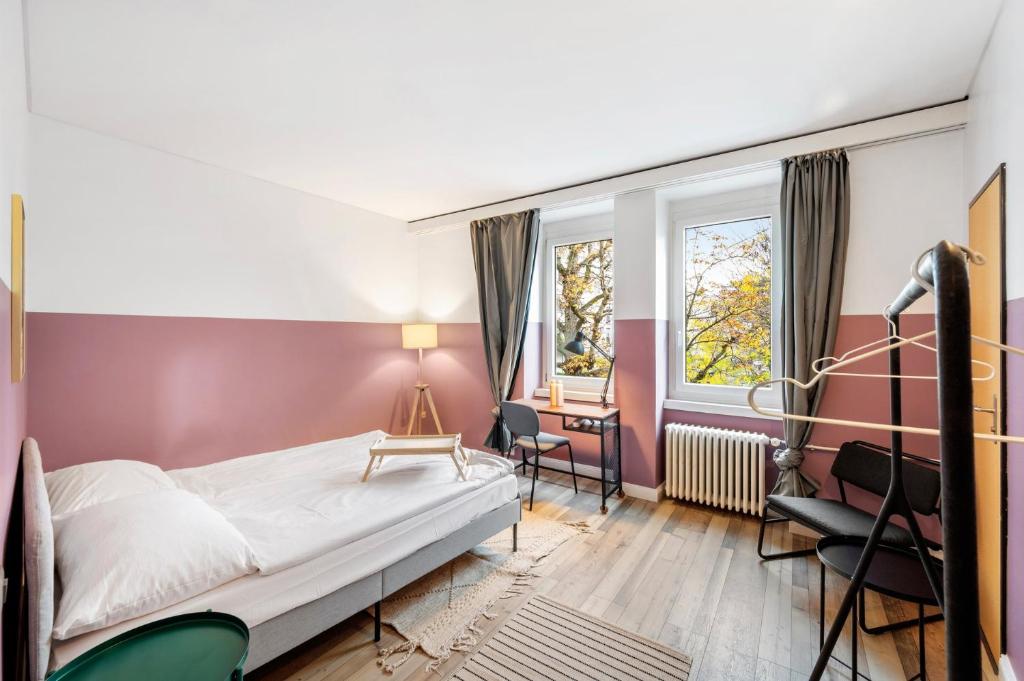 Двухместный (Улучшенный двухместный номер с 1 кроватью), Hotel Basilisk