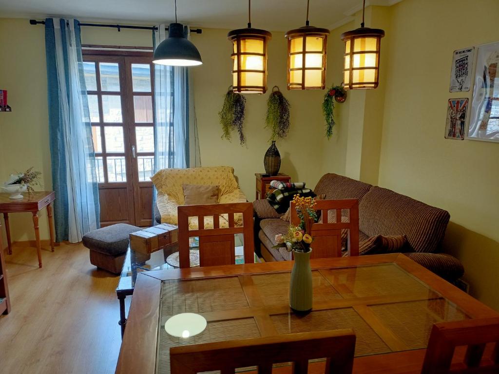 Apartamentos Pirineos Sur Precioso alojamiento Peña Telera photo 3
