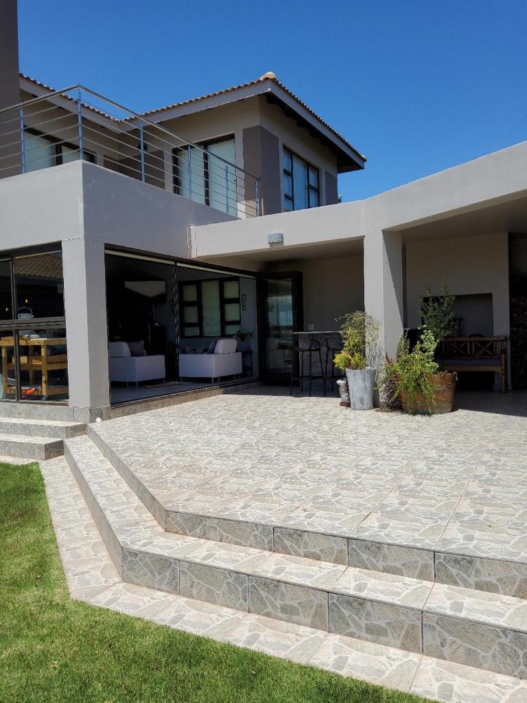 Langebaan Golf Estate - Signature Hole 24hrs power photo 4