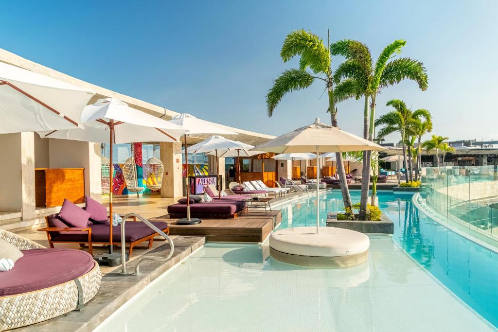 Thompson Playa Del Carmen Main House, by Hyatt photo 2