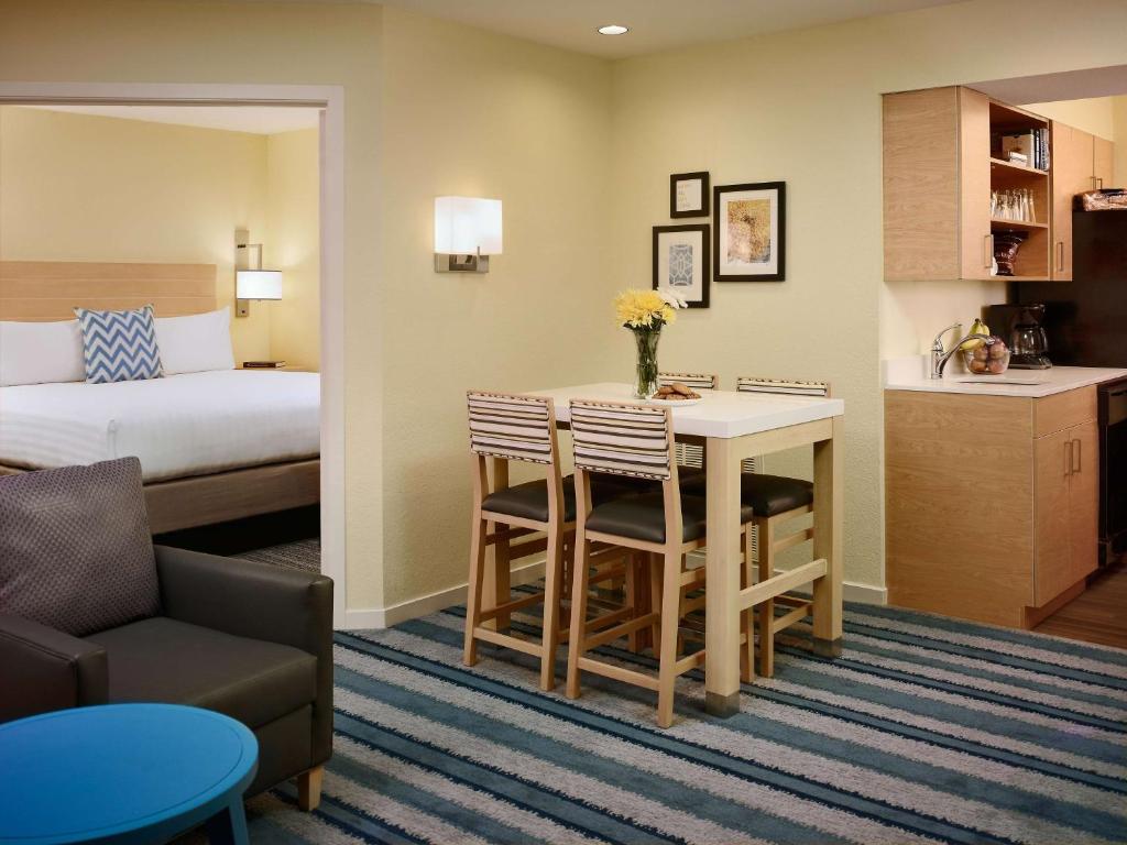 Sonesta ES Suites Princeton image
