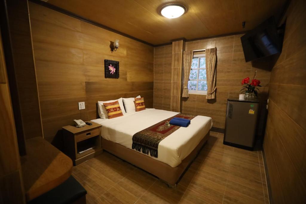 Двухместный (Улучшенный двухместный номер с 1 кроватью), Хостел Thai Cozy House