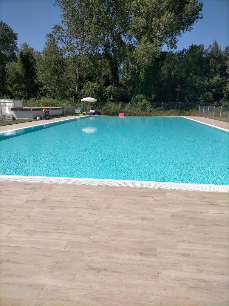Seaside Flat with Swimming Pool, Private Parking and Beach photo 4