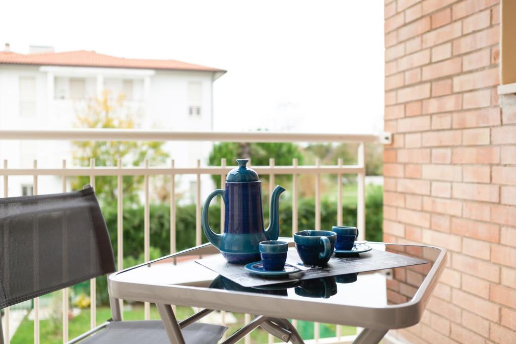 Seaside Flat with Swimming Pool, Private Parking and Beach photo 3