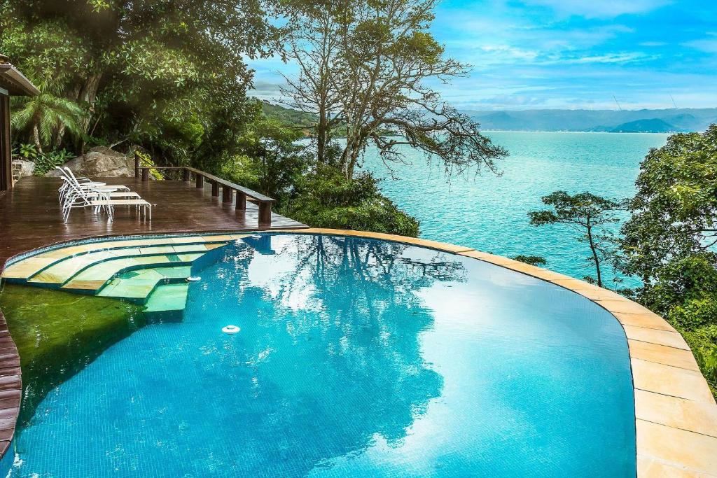 Casa de luxo com piscina e natureza em Ilhabela photo 1