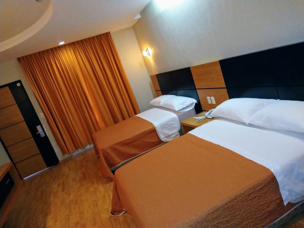 Hotel Oasis photo 2