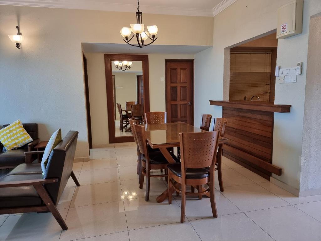 Aloka Seaview Apartment photo 3