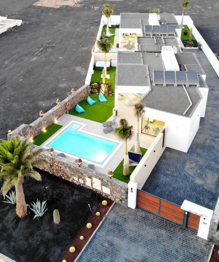 Sea Breeze Villas photo 1