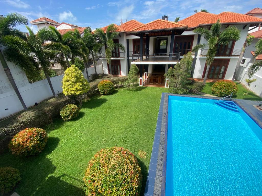 Апартаменты (Апартаменты с 2 спальнями), Christima Residence