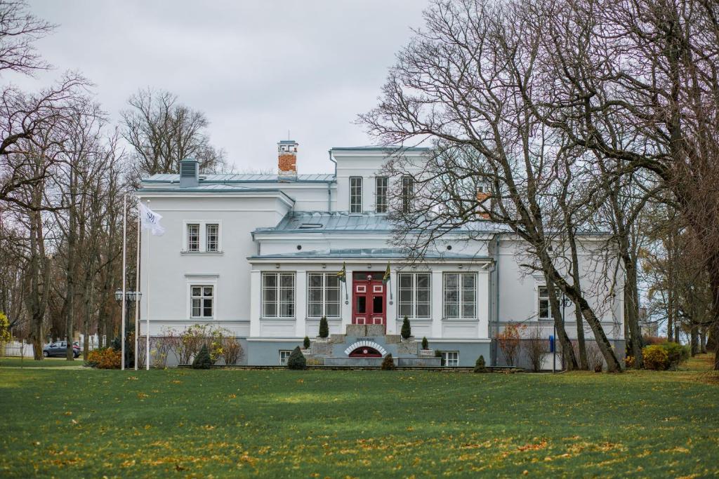 Saka Manor photo 4