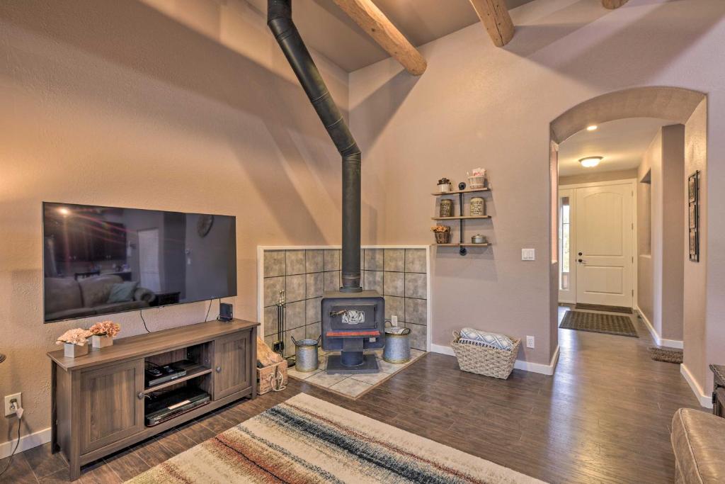 Luxe 5-Acre Mancos Home, about 1 Mi to Mesa Verde photo 4