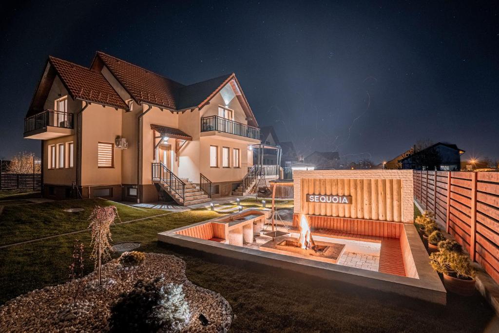Roots Villa Sequoia